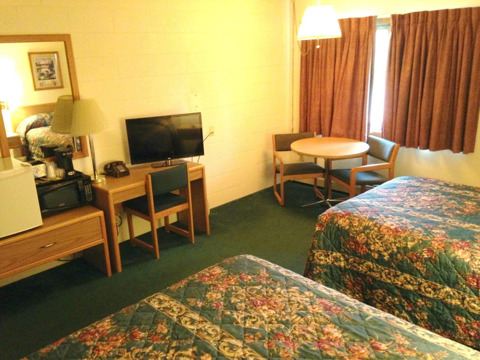 River Bend'S Walleye Inn Baudette Buitenkant foto